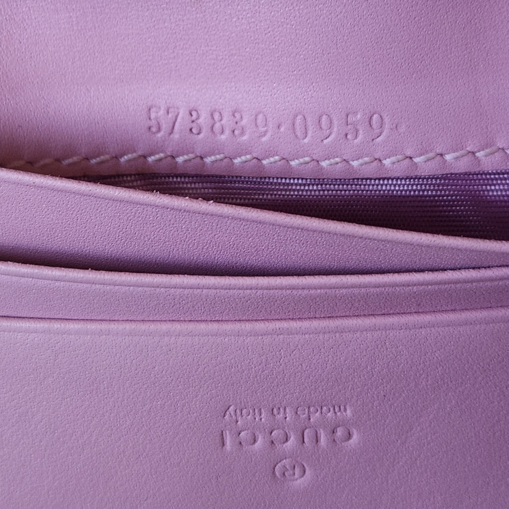 Gucci Beige GG Canvas Wallet with Red & Green Strawberry Print - Picture 7 of 13